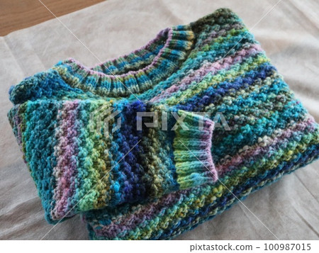 Hand-knitted sweater Hand-knitted sweater 100987015