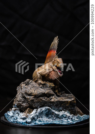 Dimetrodon dinosaur in the dark Dimetrodon dinosaur in the dark 100994229