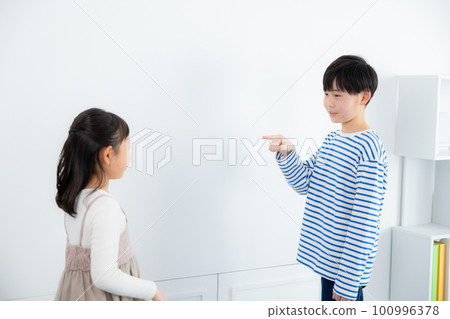 張快樂的臉 100996378