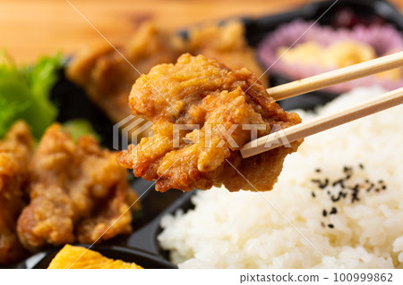 Fried chicken lunch 100999862