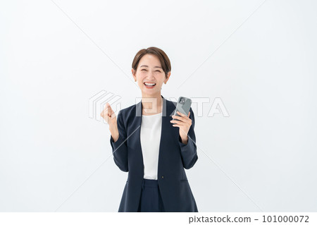 Business woman smartphone guts pose Business woman smartphone guts pose 101000072