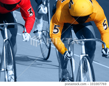 Cycling up 101007769