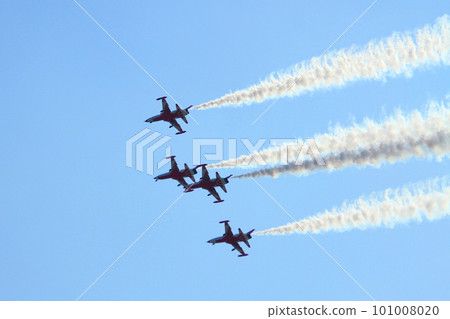 air fighters and the blue sky 101008020