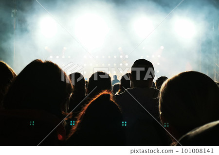 concert in the night 101008141