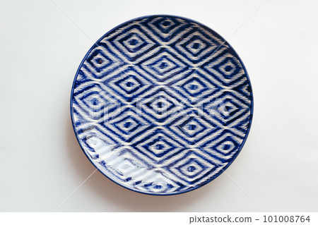 Hand painted blue ceramic dish with ornament in Central Asian style 101008764