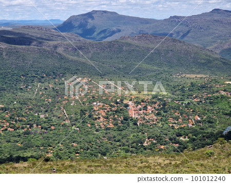 Look over Vale do Capao in Chapada Diamantina in Brazil 101012240