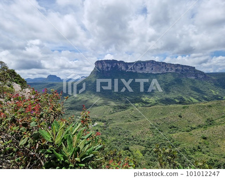 Vale do Pati lookout in Chapada Diamantina National Park in Brazil 101012247