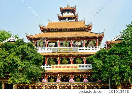 Very beautiful scenery of Pap Hoa Pagoda temple in Ho Chi Minh City, Vietnam Very beautiful scenery of Pap Hoa Pagoda temple in Ho Chi Minh City, Vietnam 101015428