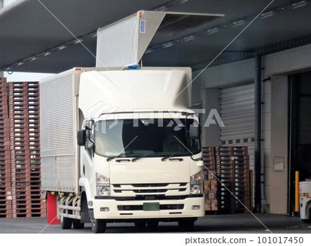 Isuzu forward 4t wide wing car 101017450