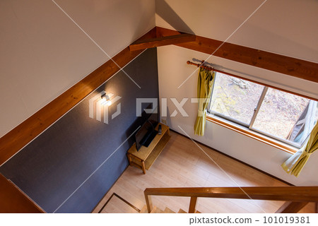 Cottage interior, interior, colonnade Cottage interior, interior, colonnade 101019381