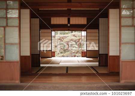 櫻花舊民房 借景 春來 寂靜 101023697