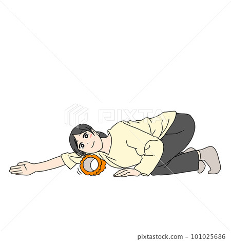 一位女士用泡沫軸放鬆右臂 101025686