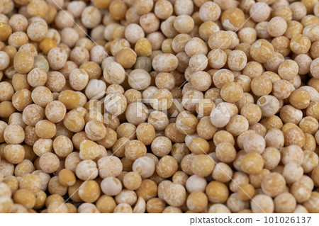 Dry hard yellow peas for cooking porridge Dry hard yellow peas for cooking porridge 101026137
