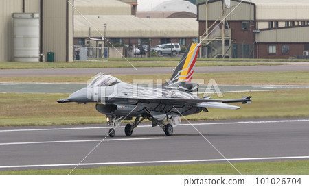 比利時空軍 F-16 展示隊降落 比利時空軍 F-16 展示隊降落 101026704