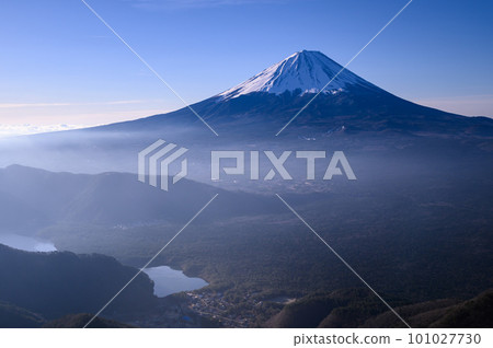 （山梨縣）從大嶽山脊線看到的富士山絕景 101027730