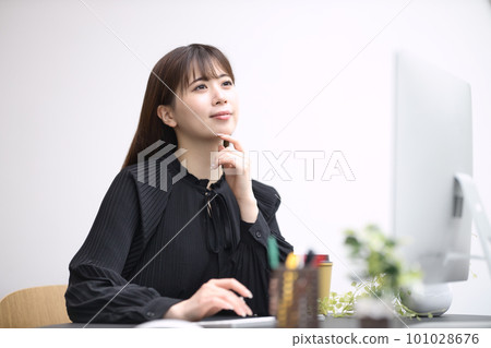 Business image Young lady Business image Young lady 101028676