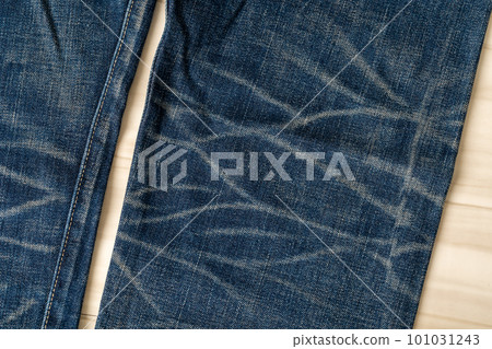 Levi's 501xx 復古 1966 年再版真正破碎在中膝後背蜂箱 Levi's 501xx 復古 1966 年再版真正破碎在中膝後背蜂箱 101031243