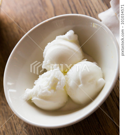 Lemon sorbet 101034571