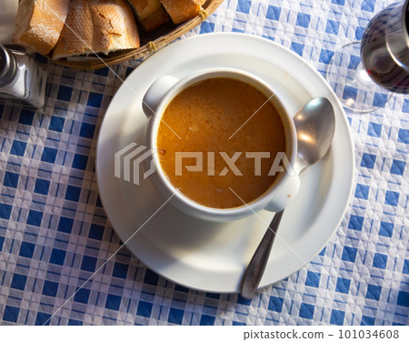 Thick tomato soup Thick tomato soup 101034608