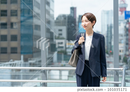 business woman city 101035171