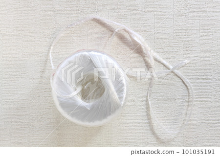Vinyl string for packing Vinyl string for packing 101035191
