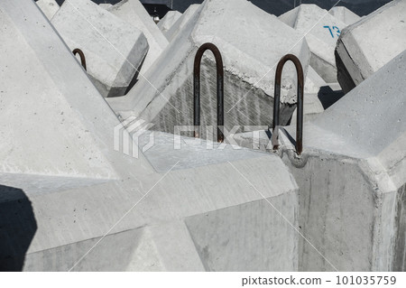 Concrete block Concrete block 101035759