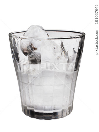 Shochu on the rocks Shochu on the rocks 101037643