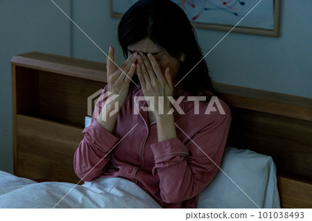 有頭疼的資深婦女 101038493