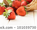 basket with strawberry on table 101039730