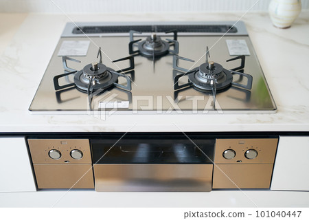 廚房裡的爐子 廚房裡的爐子 101040447