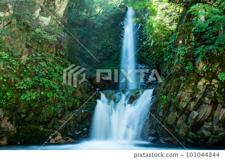 【日本瀑布百選】鳥取縣東白郡秋琴浦町大山瀑布7 101044844