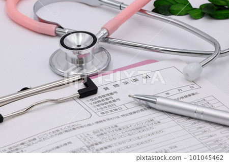 Medical image (questionnaire and stethoscope) 101045462