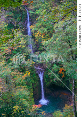 [日本瀑布百選] 2011年鳥取縣琴浦町大山瀑布倒塌前的展望台 101045884