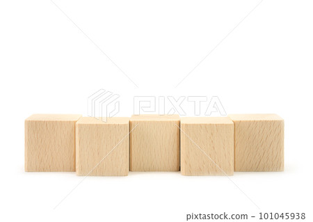 5 square blocks arranged side by side Blocks white background 5 square blocks arranged side by side Blocks white background 101045938