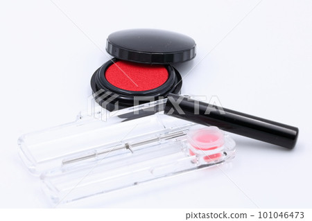 Image of seal and red ink 101046473