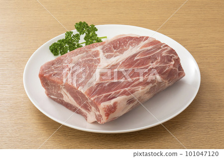 豬肩里脊肉 101047120