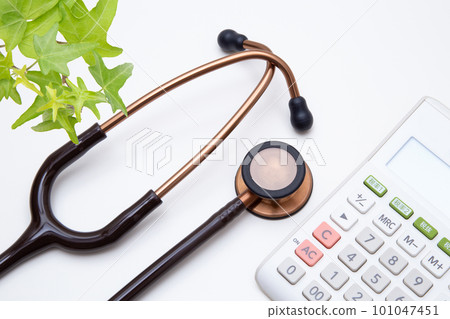 Stethoscope and calculator 101047451