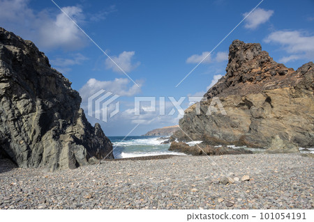 Pena Horadada beach with giant rocks, Fuerteventura 101054191