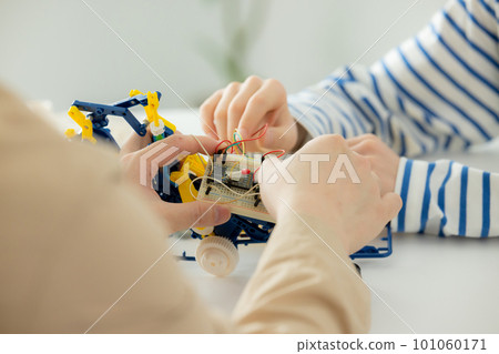 Kids programming class 101060171