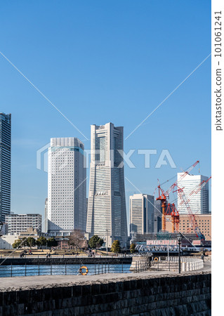 [Kanagawa Prefecture] Yokohama Minatomirai where the blue sky spreads 101061241