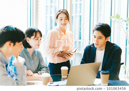 商務場景（會議、會議） 101063456