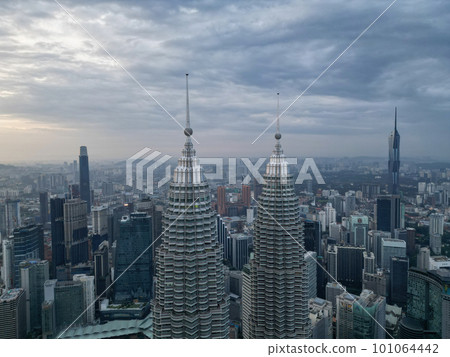 Aerial view KLCC tower skyscraper 101064442