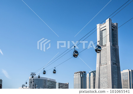 [Kanagawa Prefecture] Landmark Tower and Ropeway against the blue sky 101065541