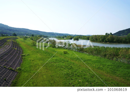 Vast Nature Teshio River and Embankment Hokkaido Vast Nature Teshio River and Embankment Hokkaido 101068619
