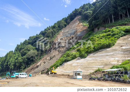 Contruction in progress at the Yoshino Segawa dam site, Fukui, Japan. 101072632