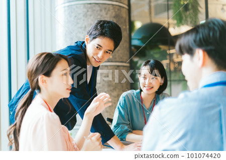 Young business people having a meeting Young business people having a meeting 101074420