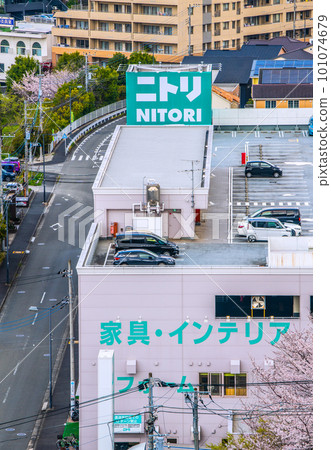 Cityscape of Yokohama, Japan View of interior goods stores in Kohoku New Town (cherry blossoms in full bloom in the foreground) 101074679