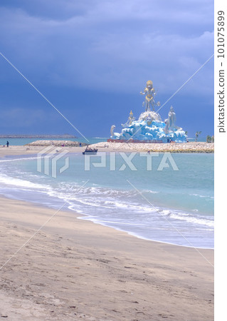 巴厘島庫塔海灘 (Kuta Beach Bali) 石像攝於 2023 年 101075899