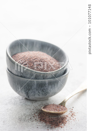 India black kala namak salt 101077148
