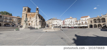 Panoramic view of Trujillo main square Church of San Martin and statue of Francisco Pisarro Trujillo Caceres Spain 101078669